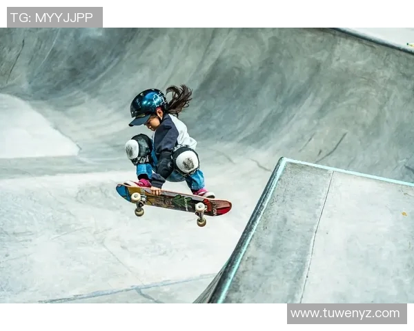 南京极限运动队在滑板精英赛中的默契配合与精彩表现分析