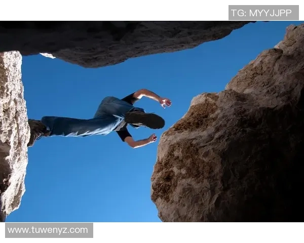 北京攀岩队的挑战与成长:一段不懈追求的攀岩历程纪实 北京攀岩队的挑战与成长:一段不懈追求的攀岩历程纪实